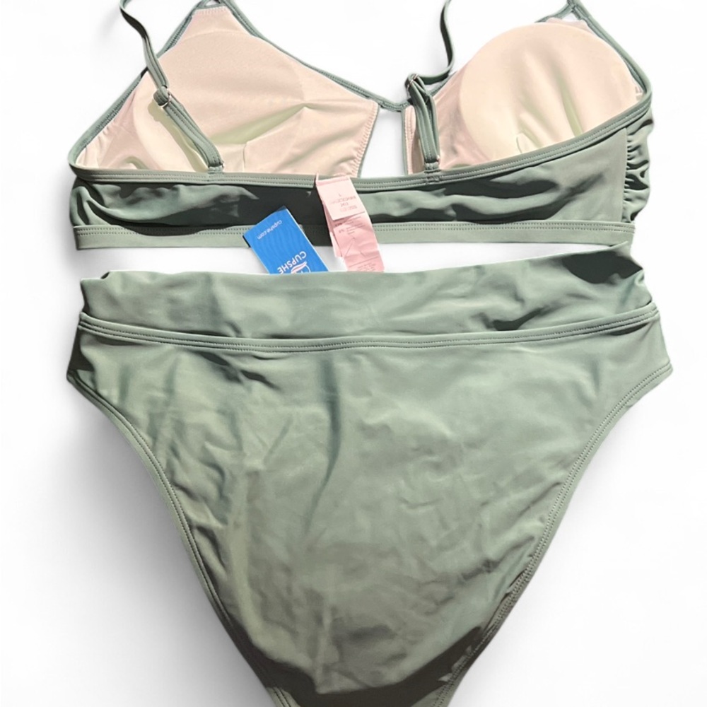 Women's Green Cupshe Bikini Set - Picture 2 of 4